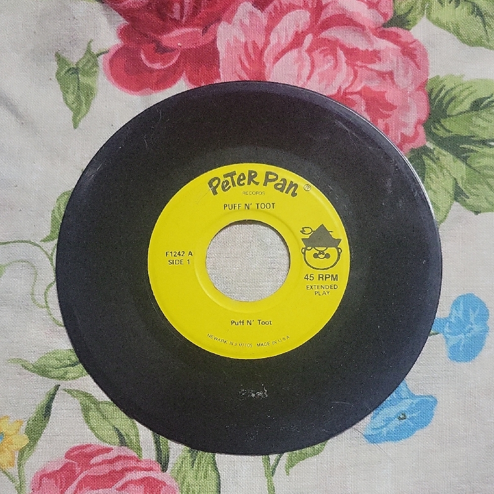 Peter Pan Records Vinyl 45 RPM